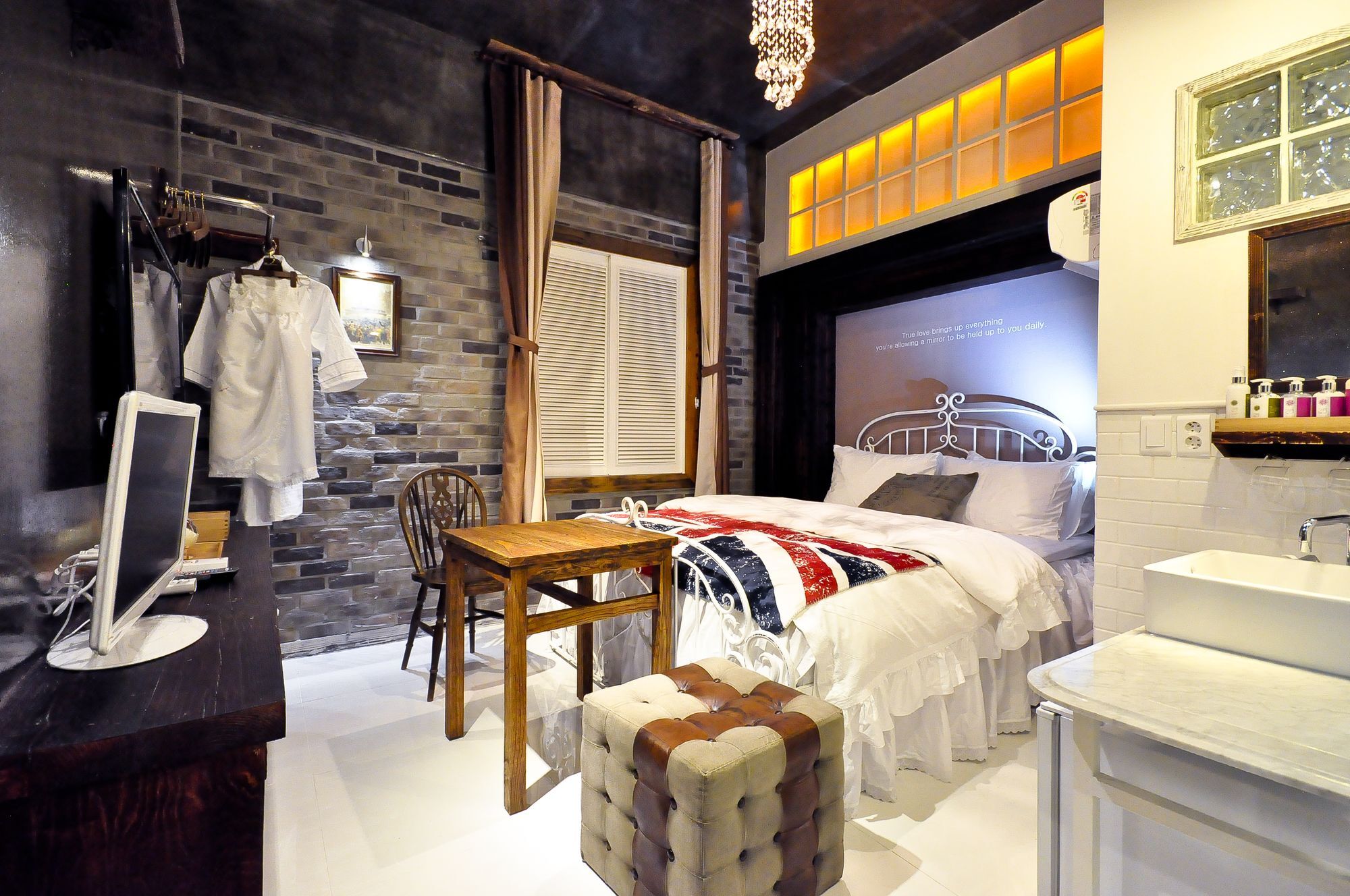 February Hotel Hwanggeum Tegu Kültér fotó