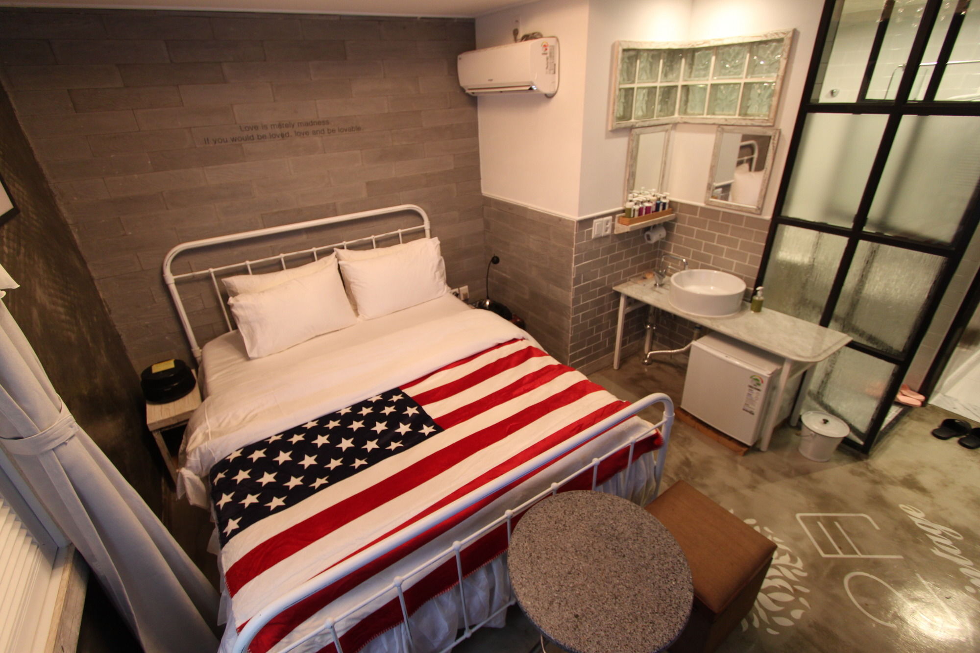 February Hotel Hwanggeum Tegu Kültér fotó